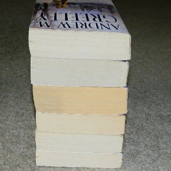 O’MALLEY FAMILY SERIES Andrew M. Greeley Chucky O'Malley Paperback Bundle - Picture 6 of 6